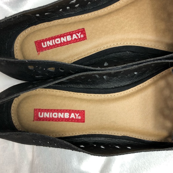 OkUnionbay Laser Cut Black Flats - Picture 5 of 8